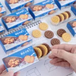 1 صناديق القرطاسية لطيف Kawaii الإبداعية البسكويت ممحاة كوكي المطاط اللوازم المدرسية الجدة جميل كعكة ممحاة