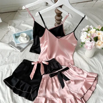 Women's Smooth Satin Pajamas, V-Neck T-Shirt, Ruffled Edges And Bow Shorts, Simple And Breathable Pajama Set
