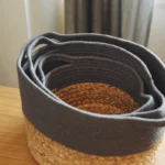 kf-S152a7c85a8444b42b566c9a01ac953784-Japanese-Water-Hyacinth-Straw-Woven-Cotton-Thread-Woven-Portable-Storage-Basket-Clothing-Toy-Desktop-Storage-Basket
