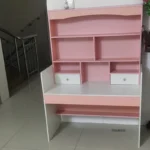 kf-S6db9102d2f83445e9484a236770caa623-Simple-Wooden-Computer-Desks-Pink-Bookshelf-and-Bookcase-Integrated-Study-Desk-with-Storage-Gaming-Table-Nordic