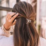 kf-S434ac2b19ecb4215b3e937f0764112efa-2pcs-Hair-Claw-Gold-Hair-Clips-Mini-Non-Slip-Claw-Clips-Hair-Accessories-Daily-Party-Gift