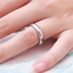 kf-S56bfaeddcaf9428e8184a89ad1450224h-Non-fading-Certified-925-Silver-Ring-Simple-4mm-Smooth-Wedding-Band-Rings-for-Women-Men-Fashion