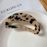 kf-S878822aae8c24f33bb539f875fa883d4Q-Women-Fashion-Hair-Clip-Claws-Korean-Style-Acetate-Leopard-Print-Hair-Clips-Large-Claw-Clip-for