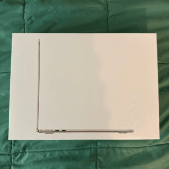 Apple - MacBook Air 13.6 Laptop - M2 chip Built for Apple Intelligence