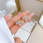 kf-Sb3f6a63ab2d649eea9b1206734db3d8dY-Fashion-Micro-inlaid-Necklace-Earring-Set-Light-Luxury-Maple-Leaf-Personality-Temperament-Banquet-Earrings-Clavicle-Chain