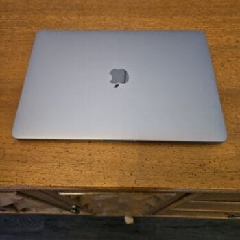 Mac Book pro GSRF/ 13.3 SPACE GRAY/ 2.3 GHZ/8GB/256GB-USA. NEW IN BOX.