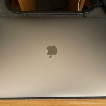 Apple MacBook Pro MLH32LL/A 15.4 inch 256GB Laptop with Touch Bar ( 2016, Space