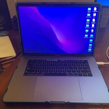 Apple MacBook Pro 15.4" (2TB, Intel Core i7, 3.1 GHz, 16GB) Laptop - Mid 2017,