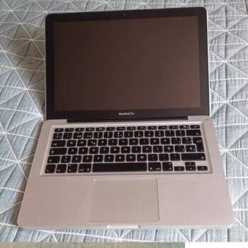 Apple Macbook Pro 13" Laptop 500GB Core i5 2.5GHz 4GB RAM Silver
