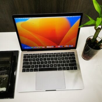 Apple MacBook Pro 13 inch Laptop - A1708 (2017)