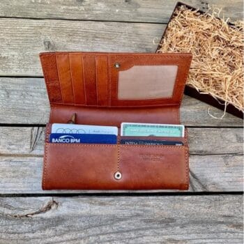 Classic Bifold Wallet, Women  leather wallet, Leather wallet, Personalized wallet, Monogrammed wallet, Awesome gift wallet, handmade wallet